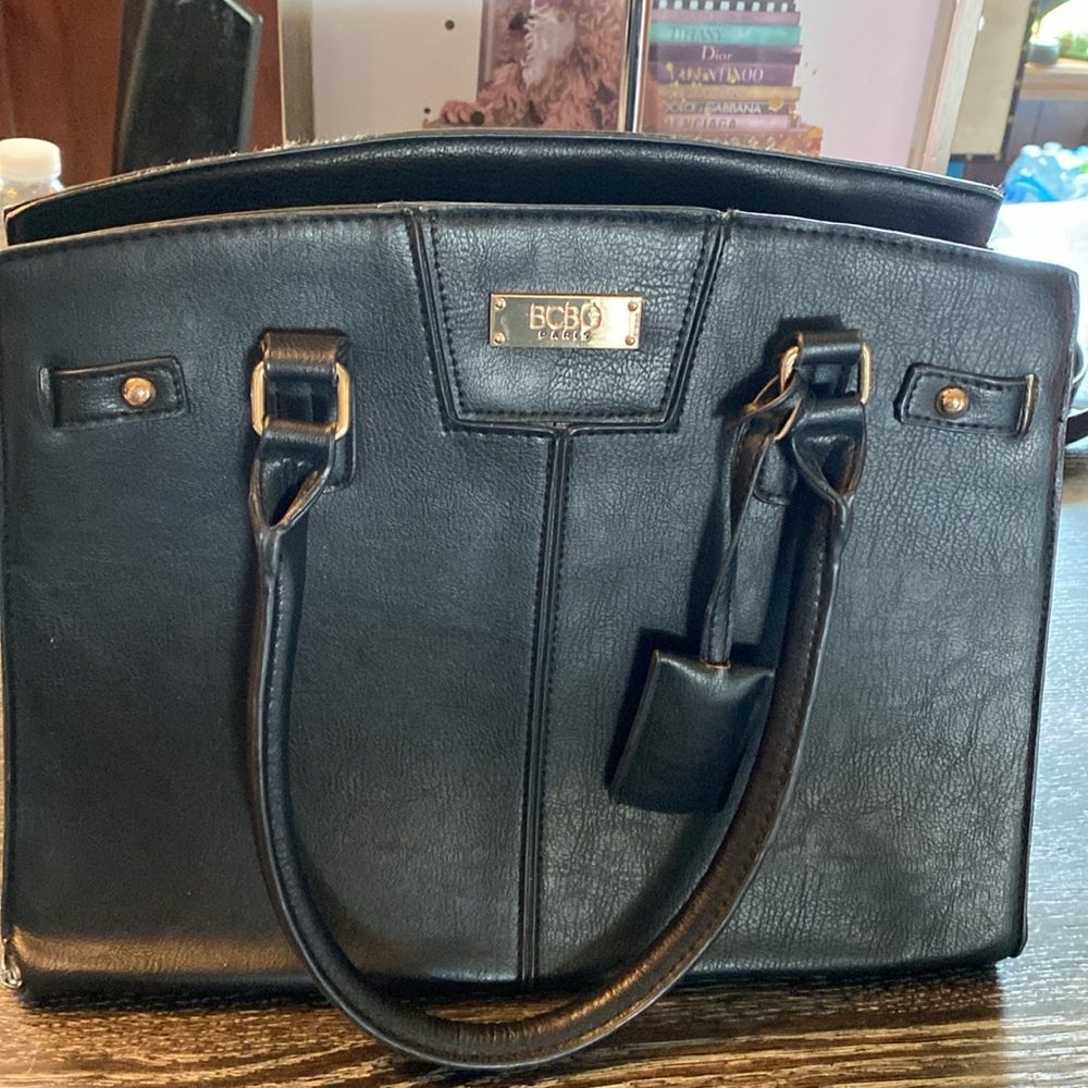 Ladies black leather faux BCBG bag from Paris